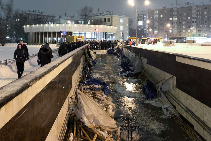 У центрі Москви обвалилися будівельні конструкції: є постраждалі 