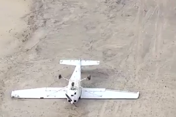 Пілот посадив літак «на спину» у США (відео)