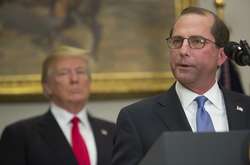  Міністр охорони здоров'я та соціальних послуг США Алекс Азар 