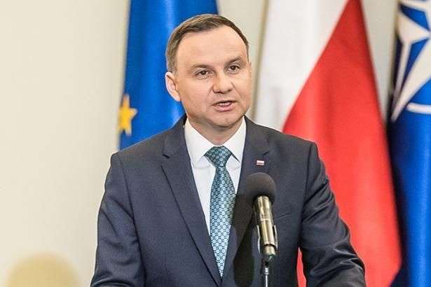 Президент Польщі  підписав закон про заборону торгівлі по неділях 