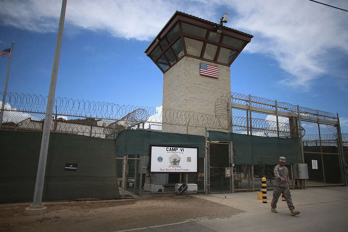 США передумали закрывать скандальную тюрьму в Гуантанамо
