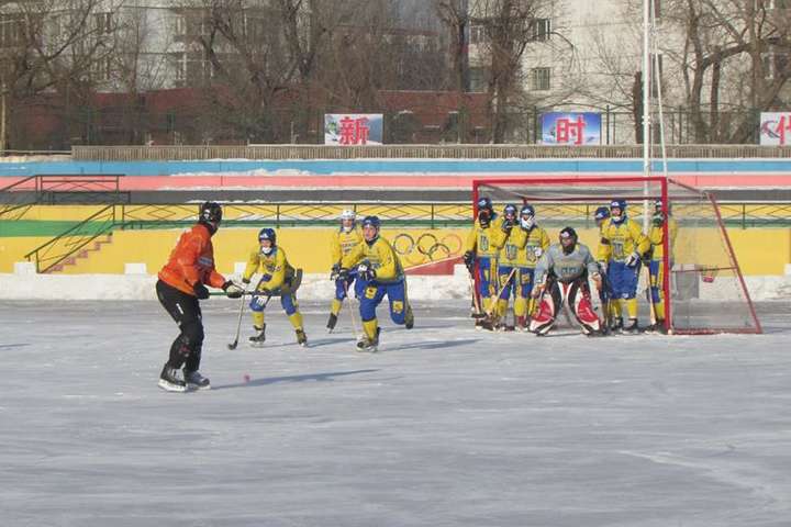 Збірна України з хокею з м’ячем на чемпіонату світу боротиметься тільки за п'яте місце