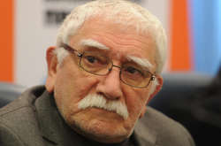 Зірку російського кіно шпиталізували з пневмонією