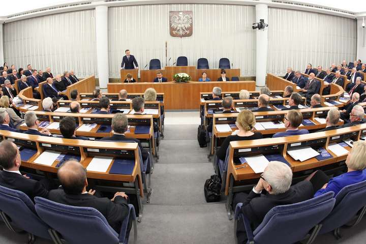 Сенат Польщі підтримав законопроект про заборону «бандерівської ідеології»