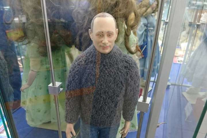 Вуду лялька: У мережі підняли на сміх ляльку Путіна 