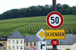 ЄС погрожує Румунії виключенням зі Шенгенської зони через судову реформу 