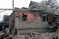Зруйнований будинок в зоні АТО.&nbsp;