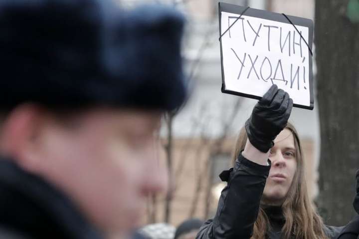 Протести у РФ: суд арештував чергового соратника Навального