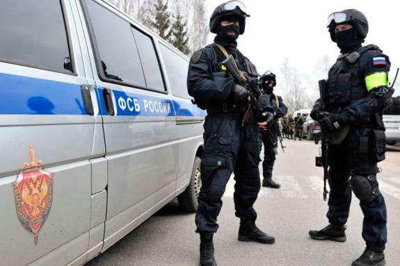 В анексованому Криму співробітники ФСБ затримали кримських татар