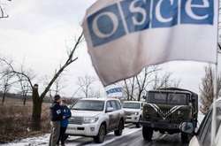 Під Ясинуватою терористи обстріляли спостерігачів ОБСЄ