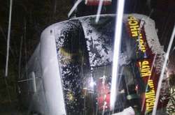 На Львівщині перекинувся автобус із футбольною командою