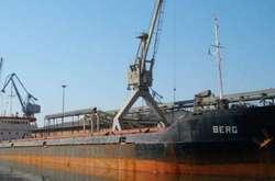 Біля берегів Беніну пропав танкер з 22 моряками