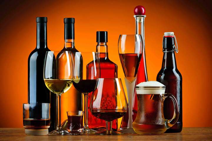 Алкоголь звинуватили у провокуванні семи видів раку