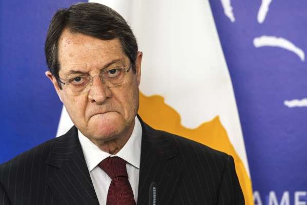 Переобраний президент Кіпру готовий до переговорів щодо об’єднання острова