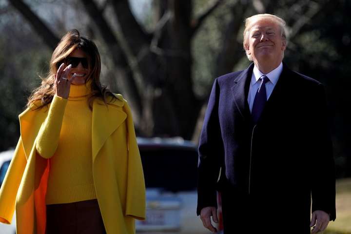 Шкіряна спідниця і жовте пальто: новий яскравий та сміливий образ Меланії Трамп