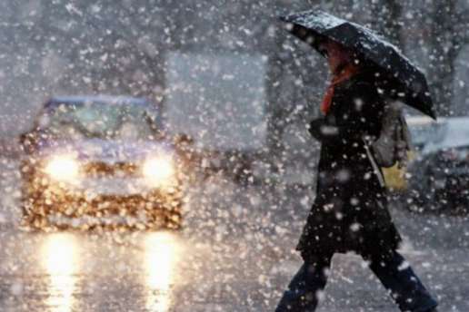 В Україну йде потепління з мокрим снігом і дощем