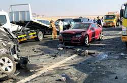 В ОАЕ сталася масштабна аварія з 44 машинами, десятки постраждалих (відео)