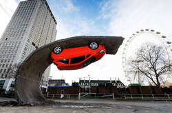 Инсталляция Алекса Чиннека