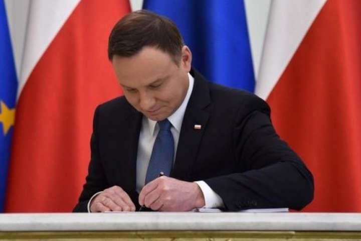 Президент Польщі підписав «антибандерівський» закон
