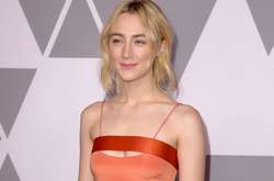 Оскаровская номинантка вышла на красную дорожку в оригинальном оранжевом платье