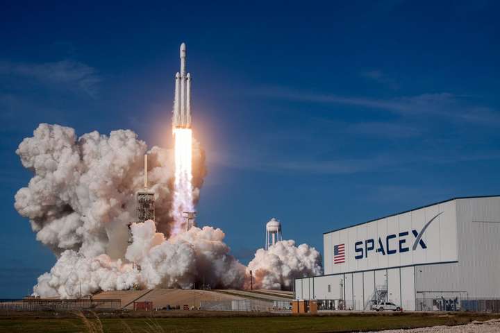 Украинский самолет помог США в запуске Falcon Heavy