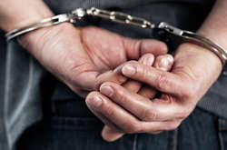 На Київщині двоє чоловіків пограбували односельчанина