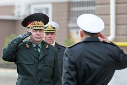 Полторак і Пашинський здали Крим – екс-міністр оборони