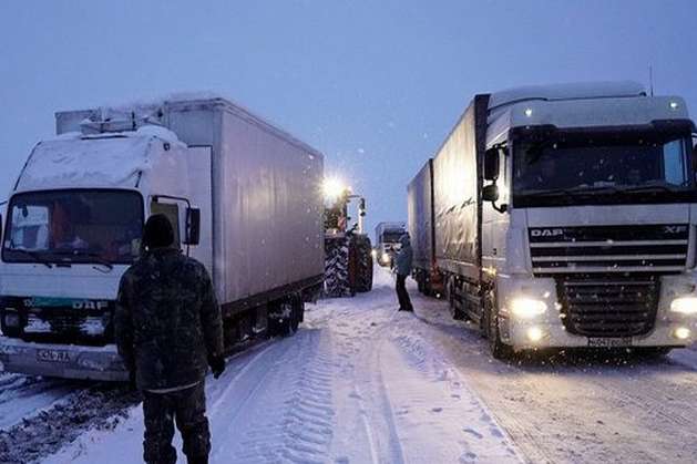 Через негоду можуть обмежити в’їзд вантажівок у Київ