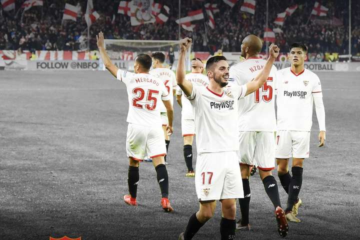 Першим фіналістом Кубка Іспанії з футболу стала «Севілья»