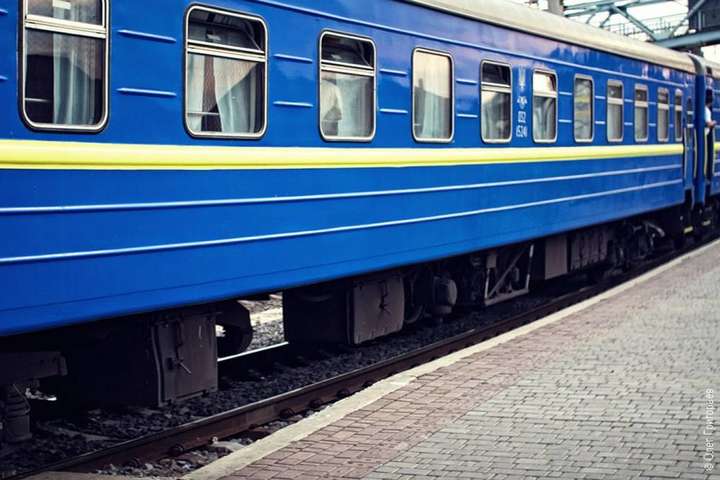 «Укрзалізниця» призначила дев’ять додаткових потягів на святкові дні у березні
