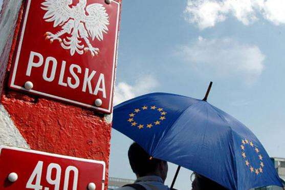 Українці в Польщі беззахисні і не мають жодних статусів – нардеп