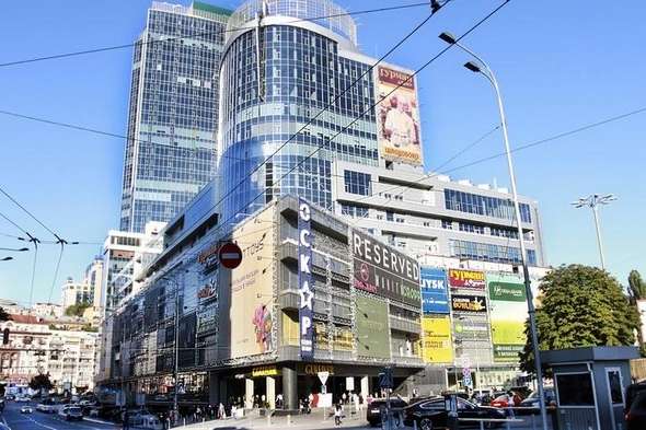 Торговий центр «Гулівер» у Києві евакуювали