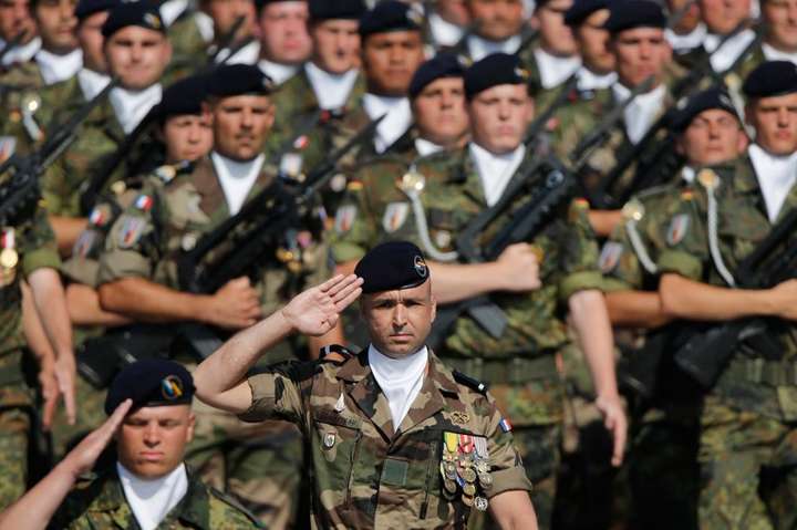 Франція планує істотно збільшити військовий бюджет