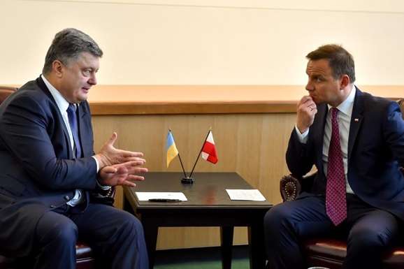 Президенти України та Польщі - На офіційному рівні обговорювати з Польщею історію зараз неможливо