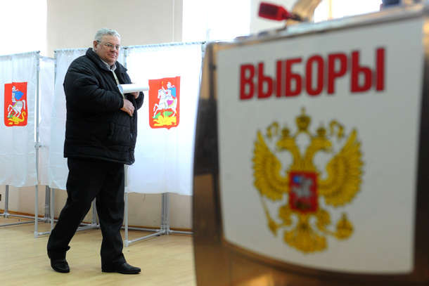 Дипломат закликав Порошенка звернутися до світової спільноти не визнавати вибори президента РФ