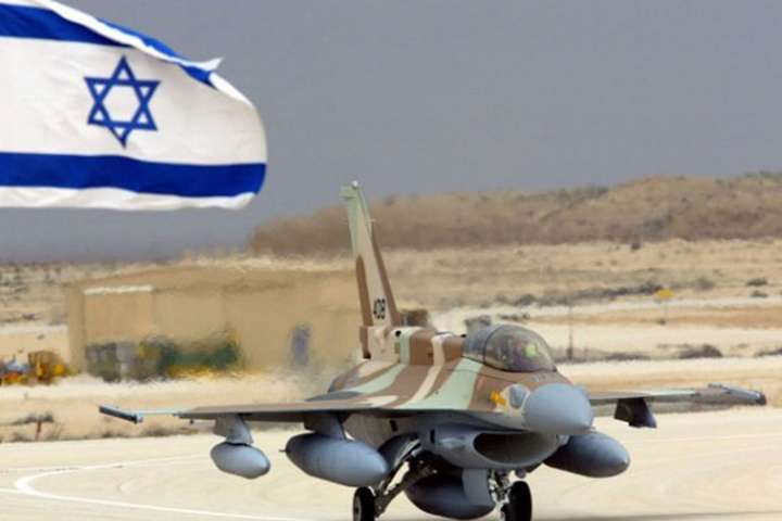 Ізраїльські F-16 атакували об'єкти в Сирії, один літак збито