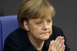 Меркель визнала відповідальність Німеччини за Голокост