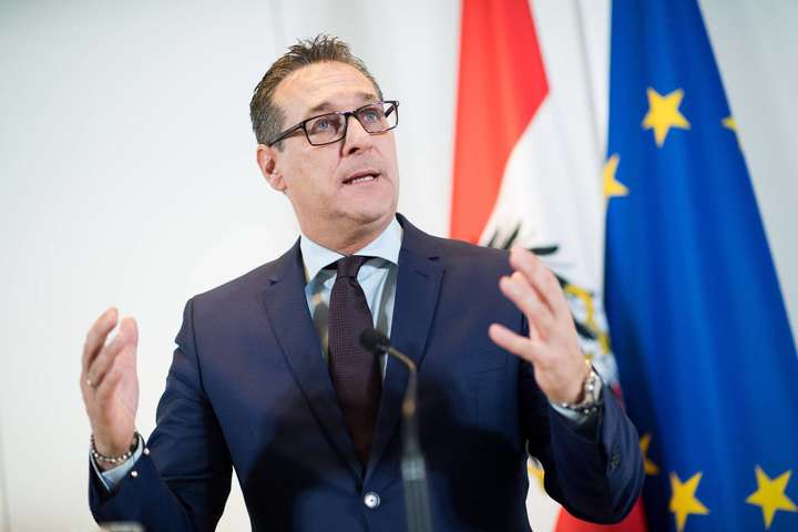 Віце-канцлер Австрії назвав Косово частиною Сербії