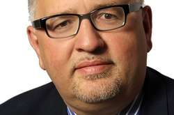 Німецький правий політик критикував іслам, а потім сам став мусульманином