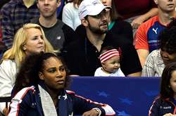  Серена Уильямс с семьей 