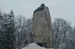 На Львовщине обезглавили памятник Шевченко (фото)