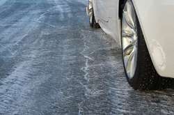 Рятувальники попередили водіїв про сильну ожеледь 