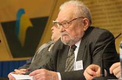  Попович помер на 88-му році життя 