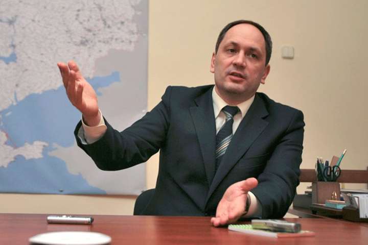 Міністр з питань тимчасово окупованих територій Вадим Черниш: На компенсацію за зруйноване житло на Донбасі грошей нема