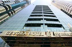 В Дубае построили самый высокий в мире отель (фото)