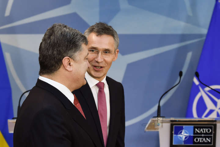 Генсек НАТО анонсував зустріч з Порошенком