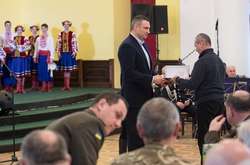 Мерія Києва виділить 1,23 млн грн на оплату комуналки сім’ям афганців