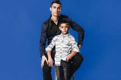 Криштиану Ронадлу с сыном