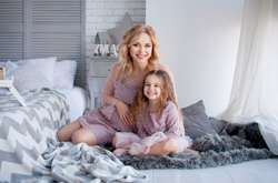 Украинская ведущая Лилия Ребрик с дочкой