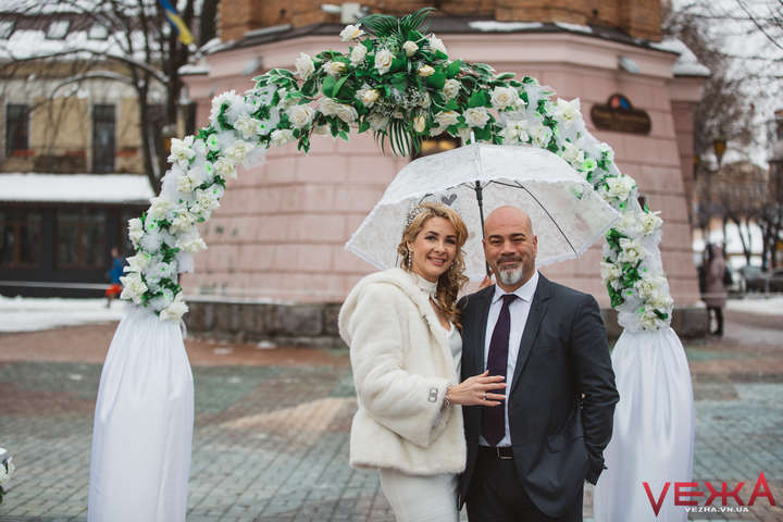 У Вінниці на один день «одружилися» 20 закоханих пар